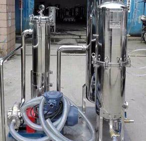 ¿Cómo filtrar el combustible diésel en el tanque de combustible?